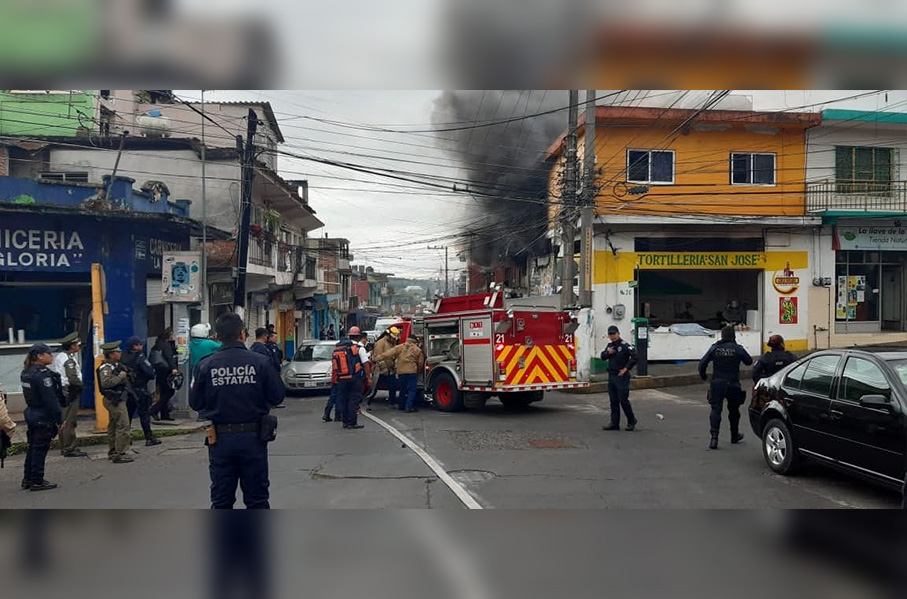 Tortillería del centro de Xalapa se incendia