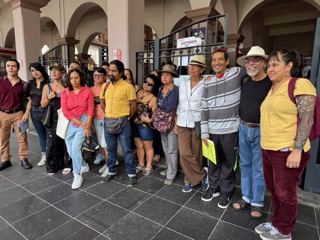 Artistas protestan contra impuestos y cobros excesivos para sus presentaciones en Xalapa