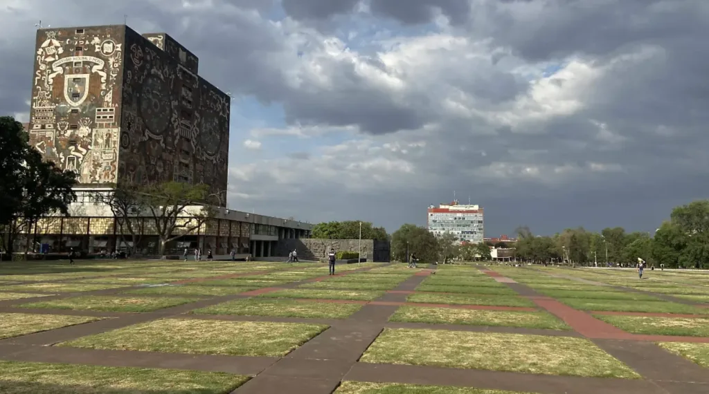 UNAM